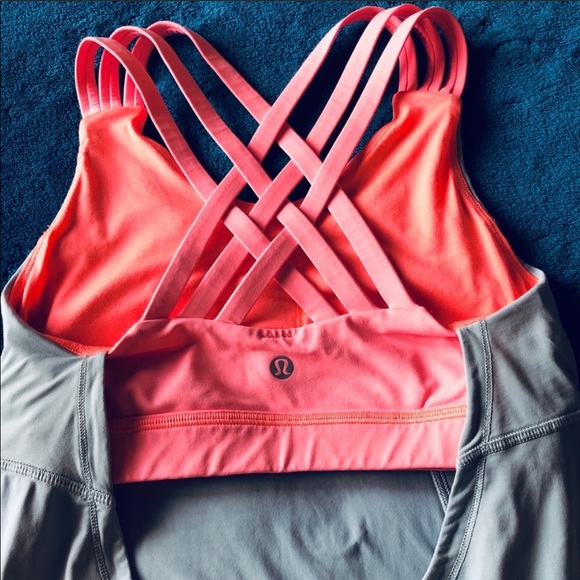 🌸Lululemon Tank top with built in bra size 4🌸 - Picture 4 of 4